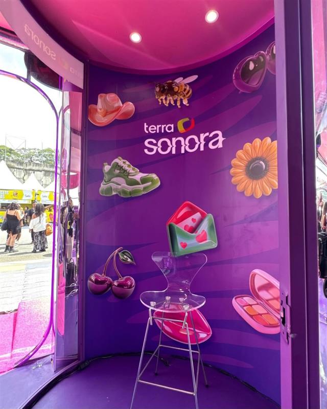 Ativação de cabine Sonora na Av Paulista