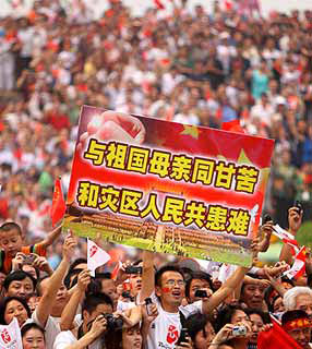 Medalhista olímpico participa de revezamento da tocha