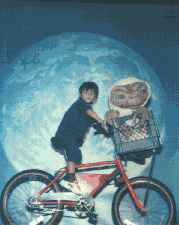 Foto com E.T.- E.T.'s Toy Closet and Photo Spot